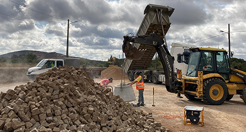 OBRAS JÁ DECORREM, E A BOM RITMO, NA FREGUESIA DE CANO