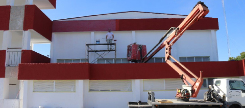 QUARTEL DOS BOMBEIROS ALVO DE PINTURA