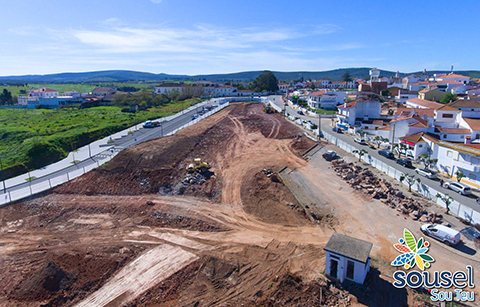 OBRAS DE CONSTRUÇÃO DO FUTURO PAVILHÃO MULTIUSOS DE SOUSEL DECORREM A BOM RITMO