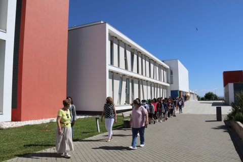 CENTRO ESCOLAR DE SOUSEL REALIZOU SIMULACRO DE INCÊNDIO E EVACUAÇÃO