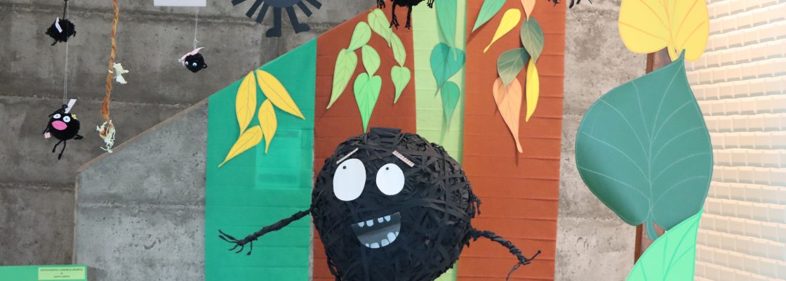 Exposição “Cuquedo e um amor que mete medo” patente na Biblioteca Municipal
