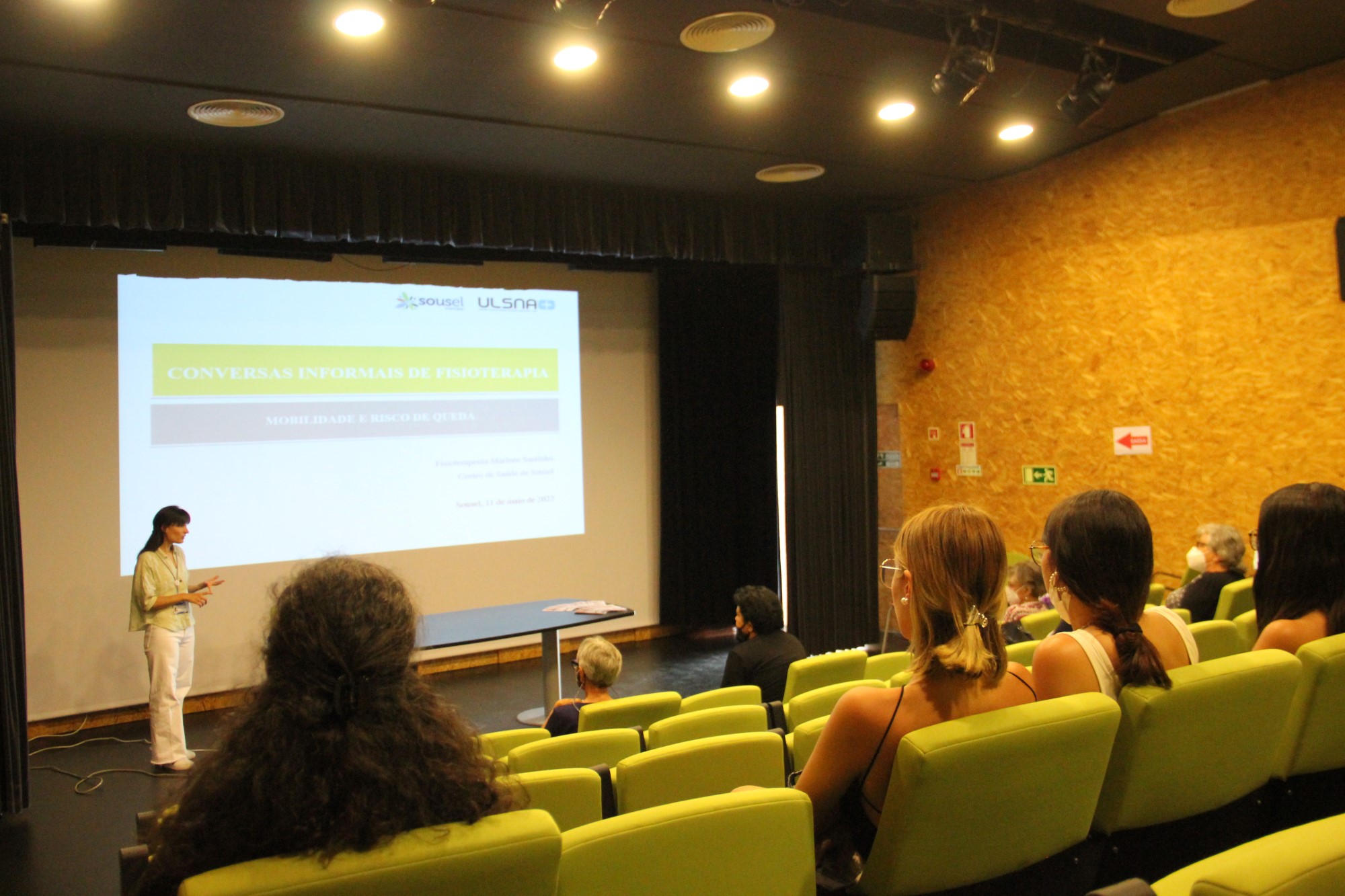 “Mobilidade e Risco de Queda” foi tema de conversa informal entre idosos do concelho e fisioterapeuta