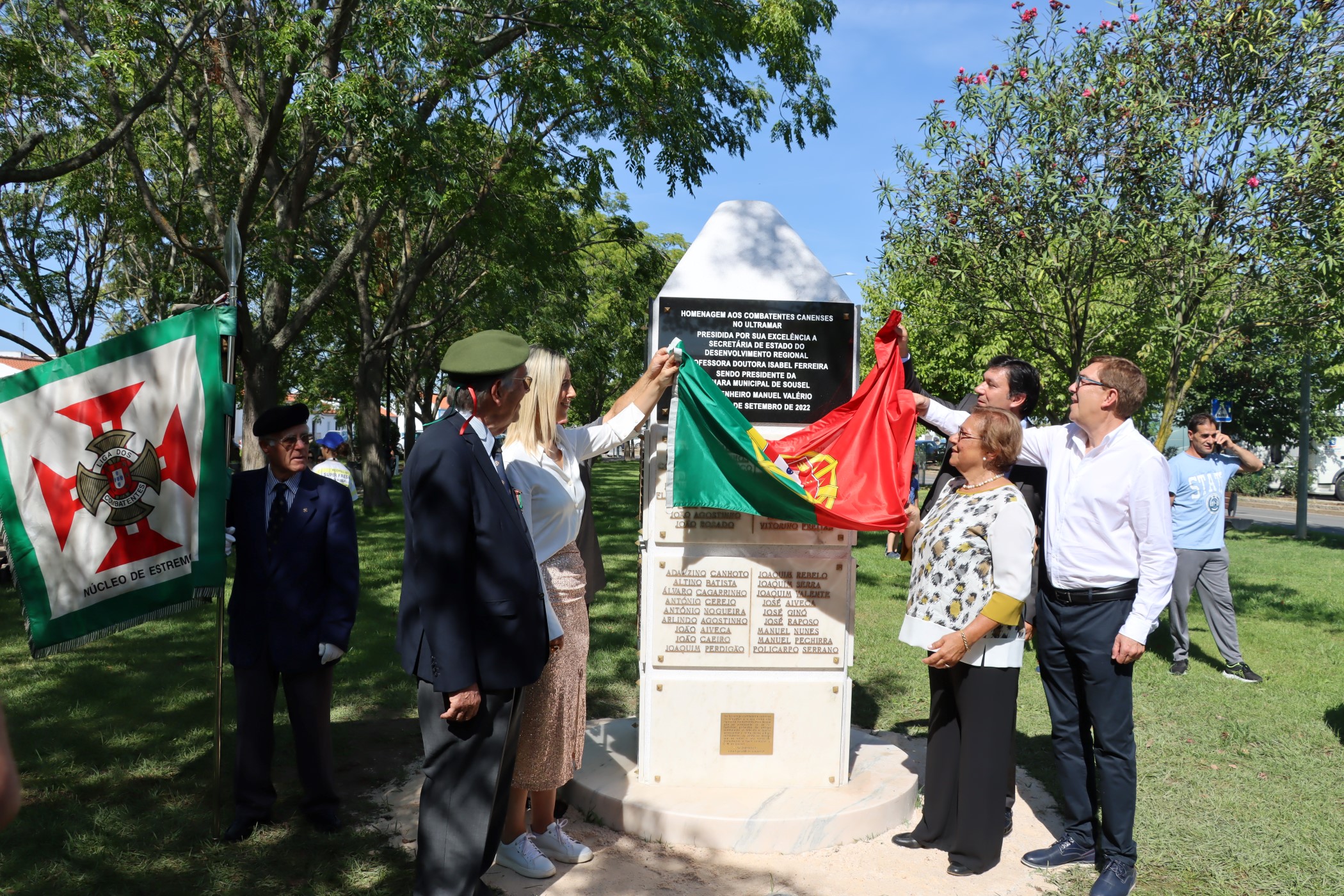 Cano: Inaugurado monumento aos ex-combatentes canenses no Ultramar