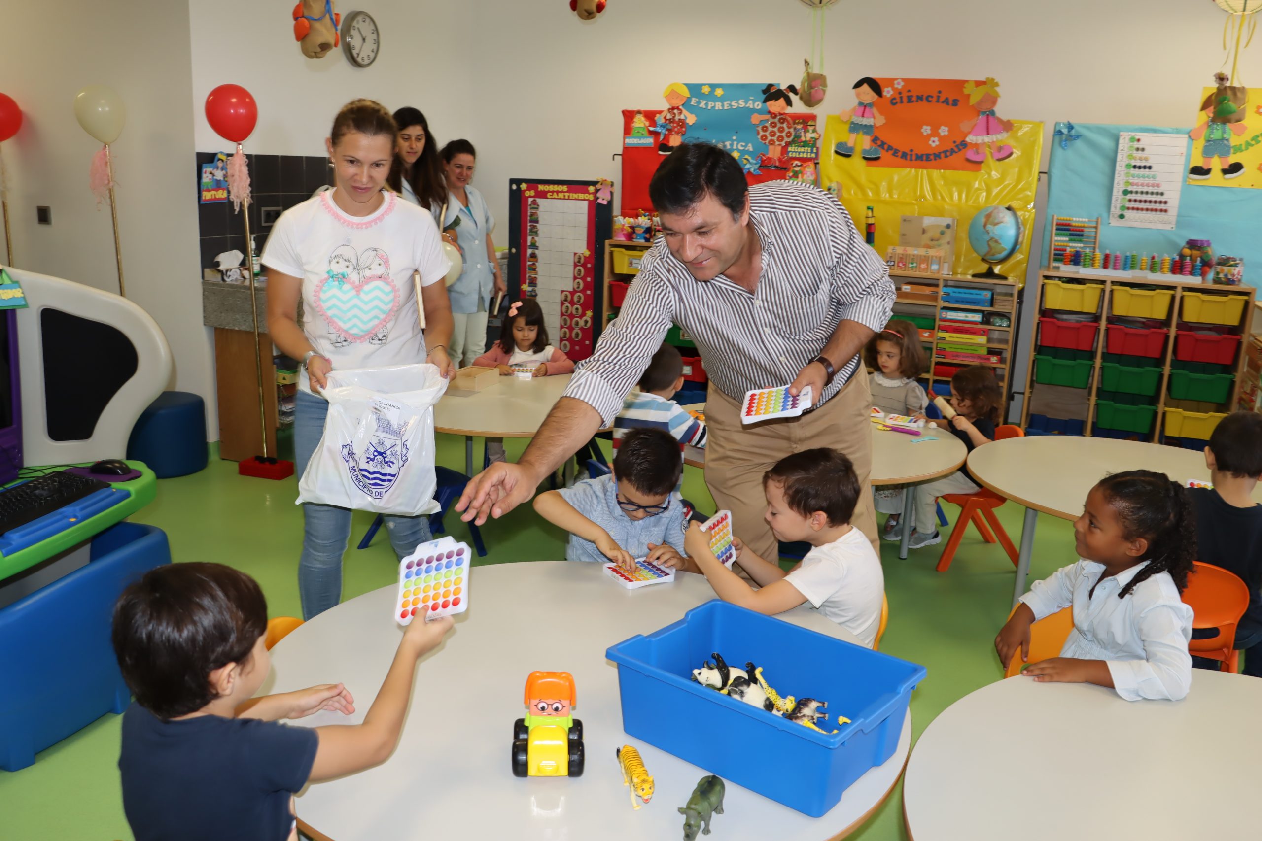 REGRESSO ÀS AULAS: Começou o novo ano letivo