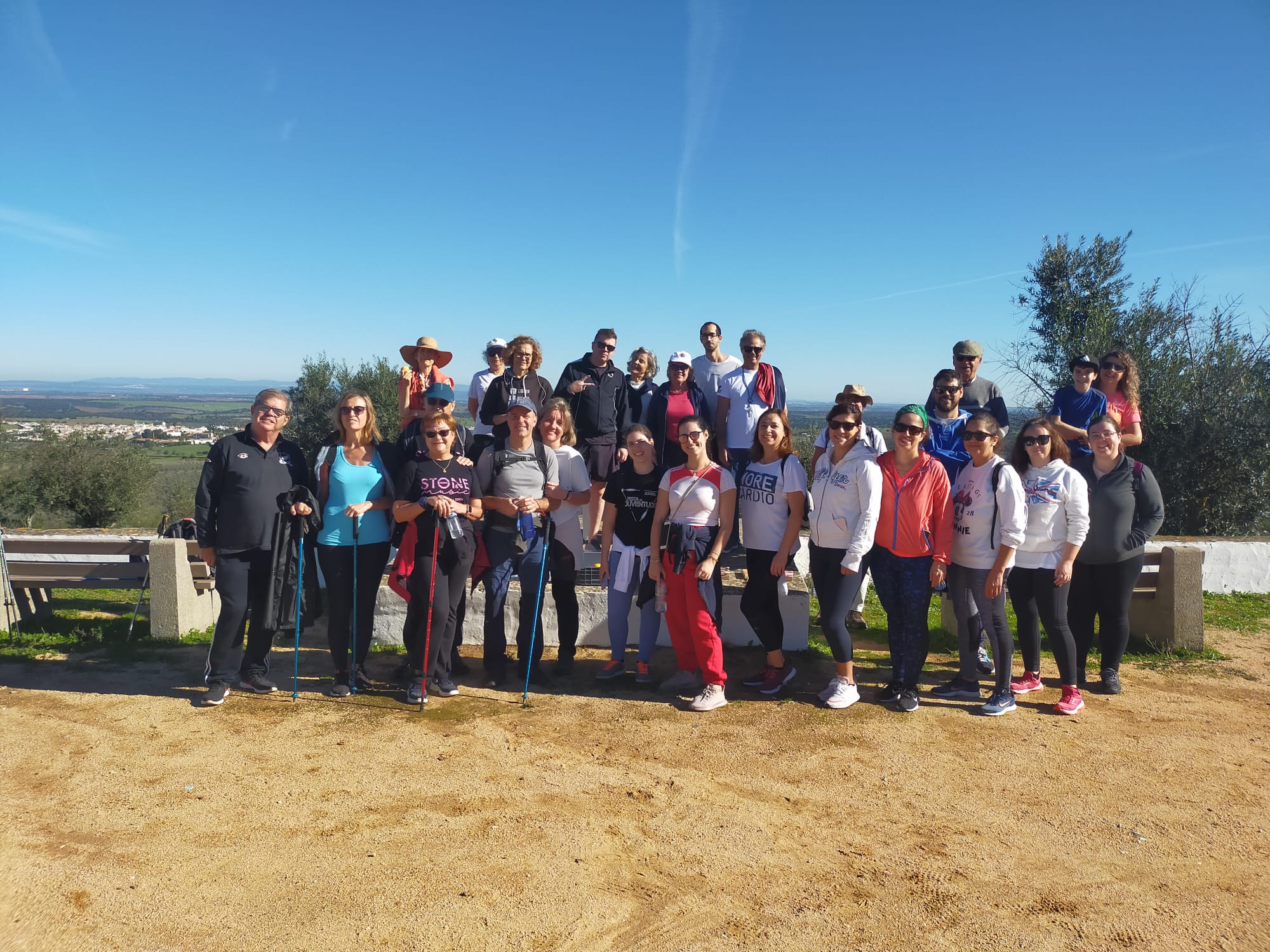 Dezenas de pessoas exploraram a “Fantástica Serra de São Miguel”