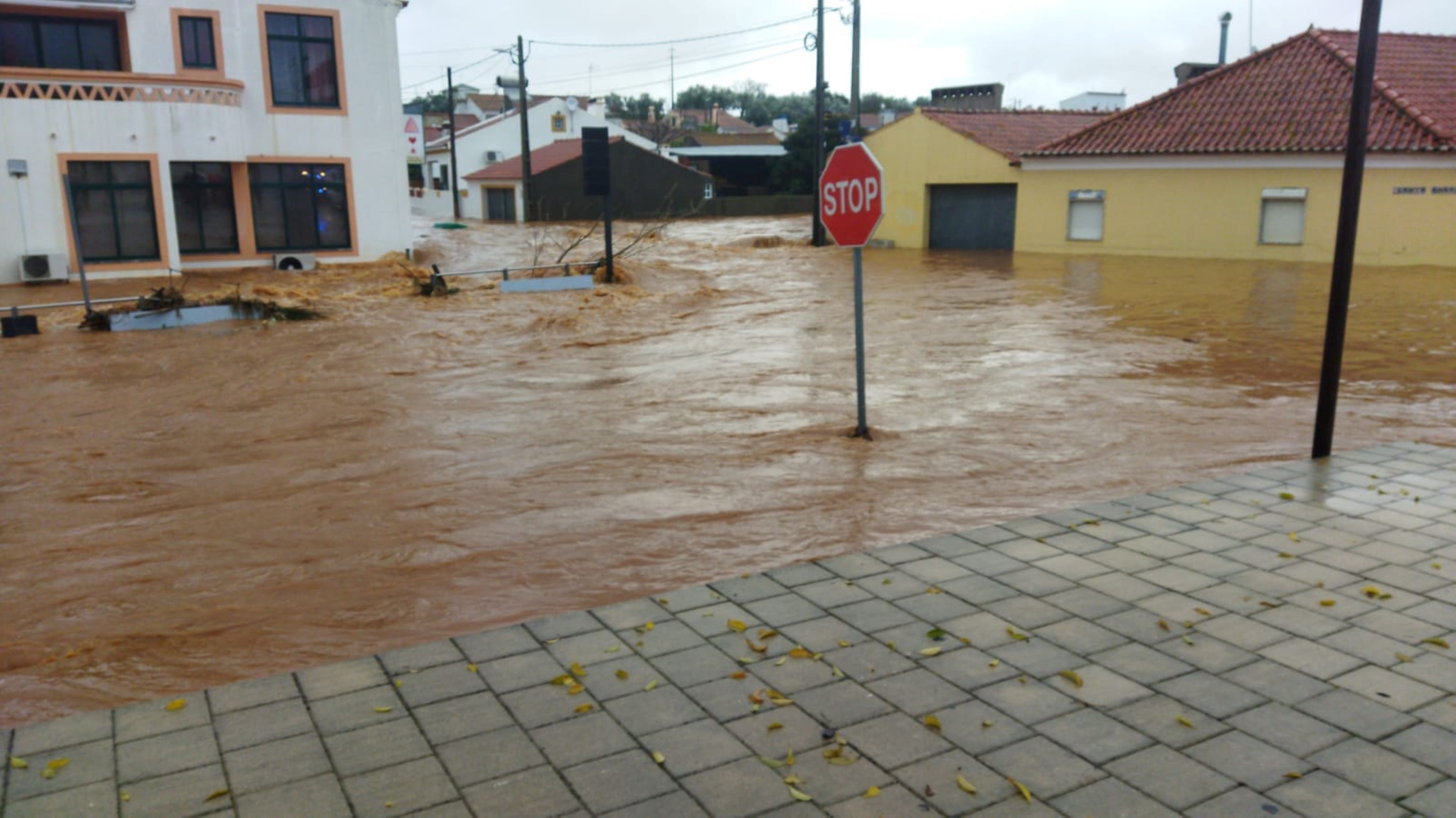 Plano Municipal de Emergência e Proteção Civil ativado