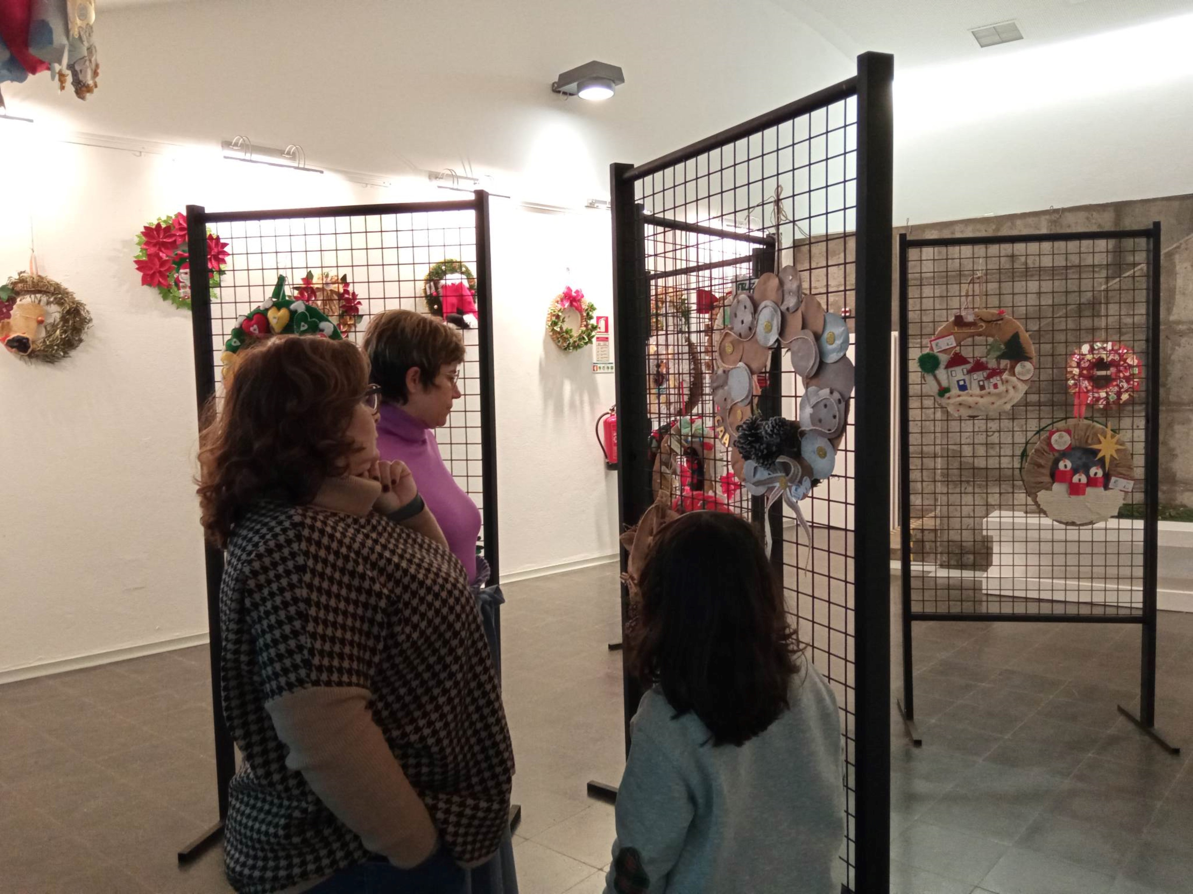 Exposição “As Cores da Coroa de Natal” patente até 6 de janeiro