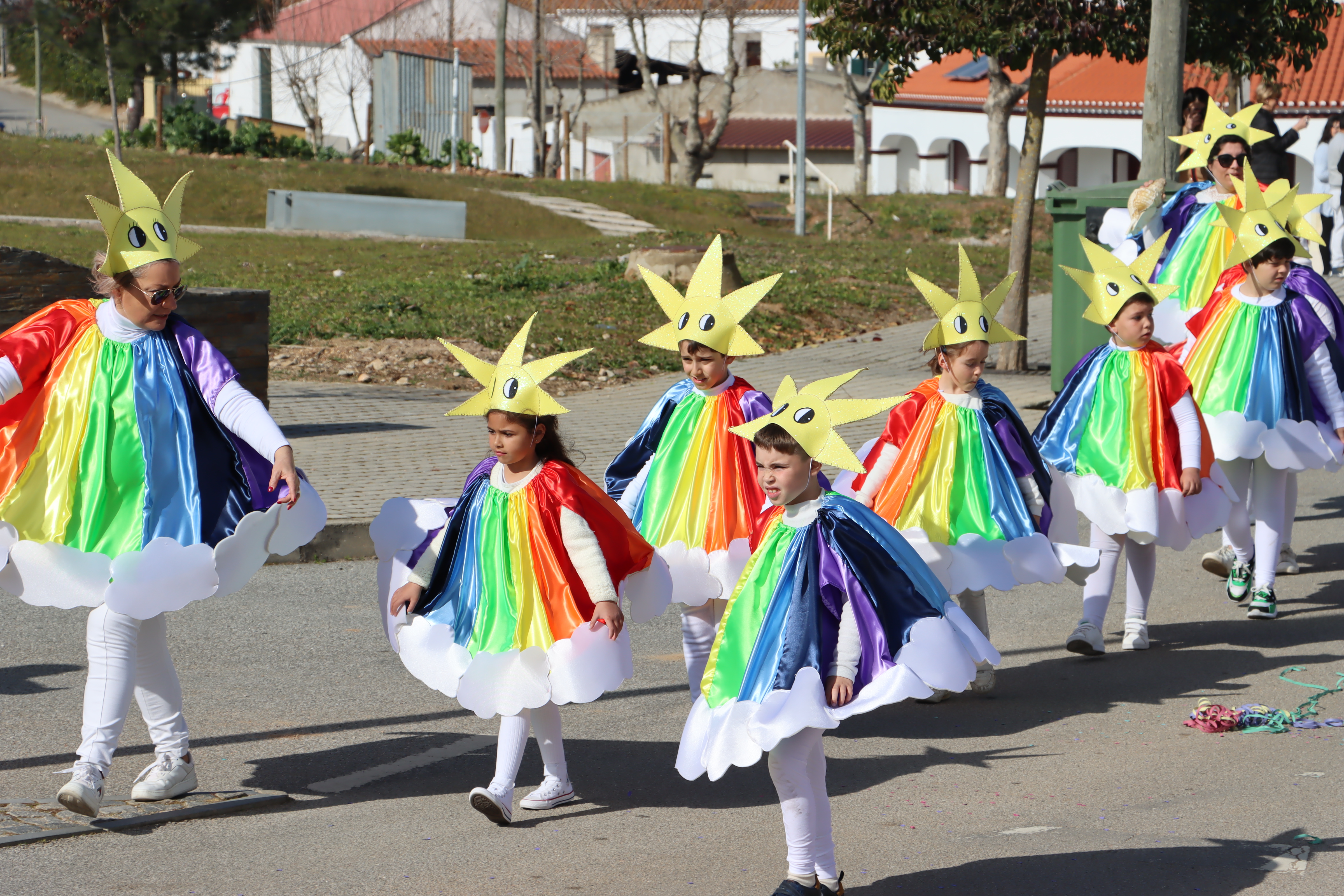 Desfile em Santo Amaro dá início às festividades de Carnaval no concelho