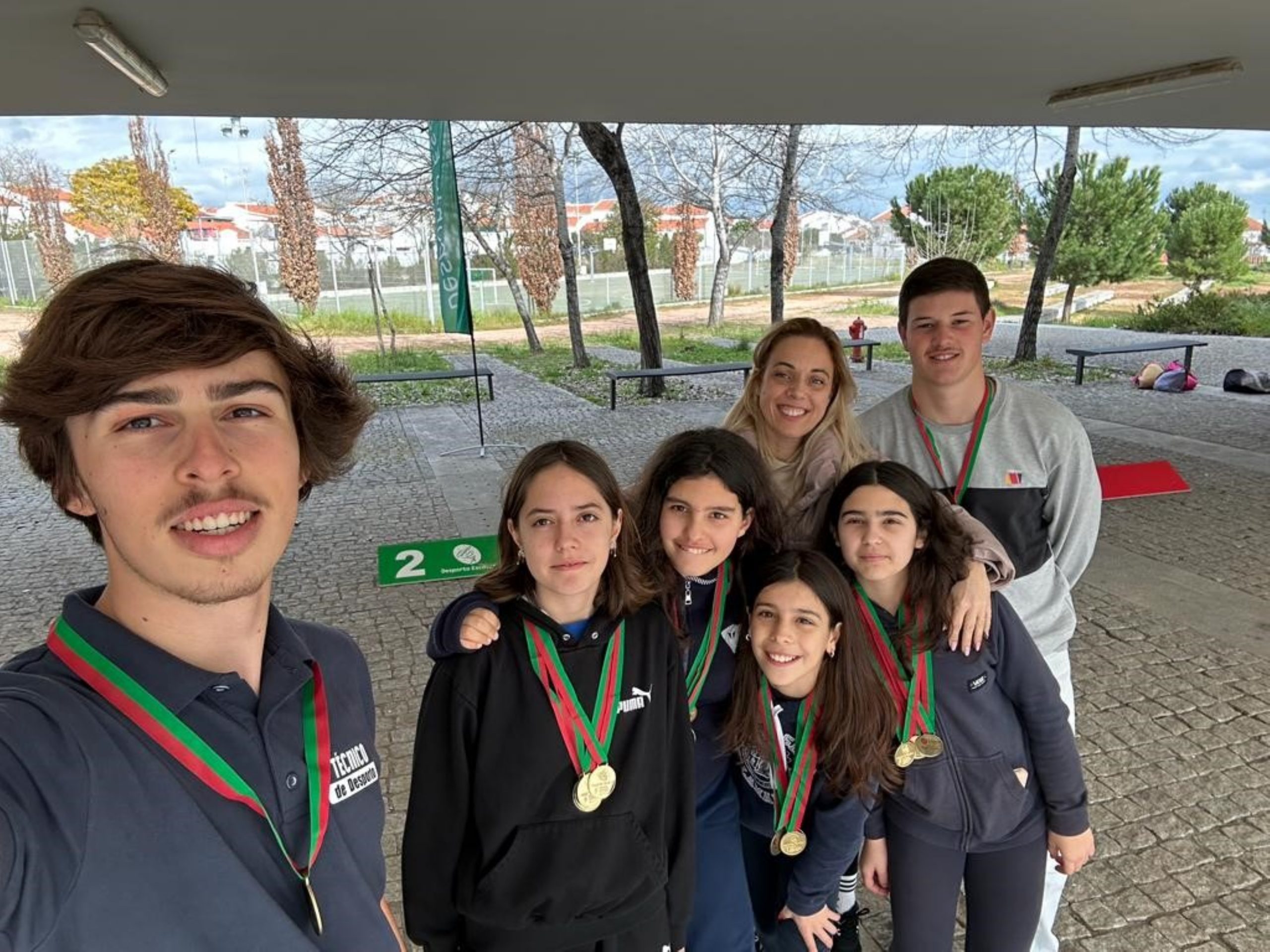 Alunos de Sousel participam em encontros do Desporto Escolar