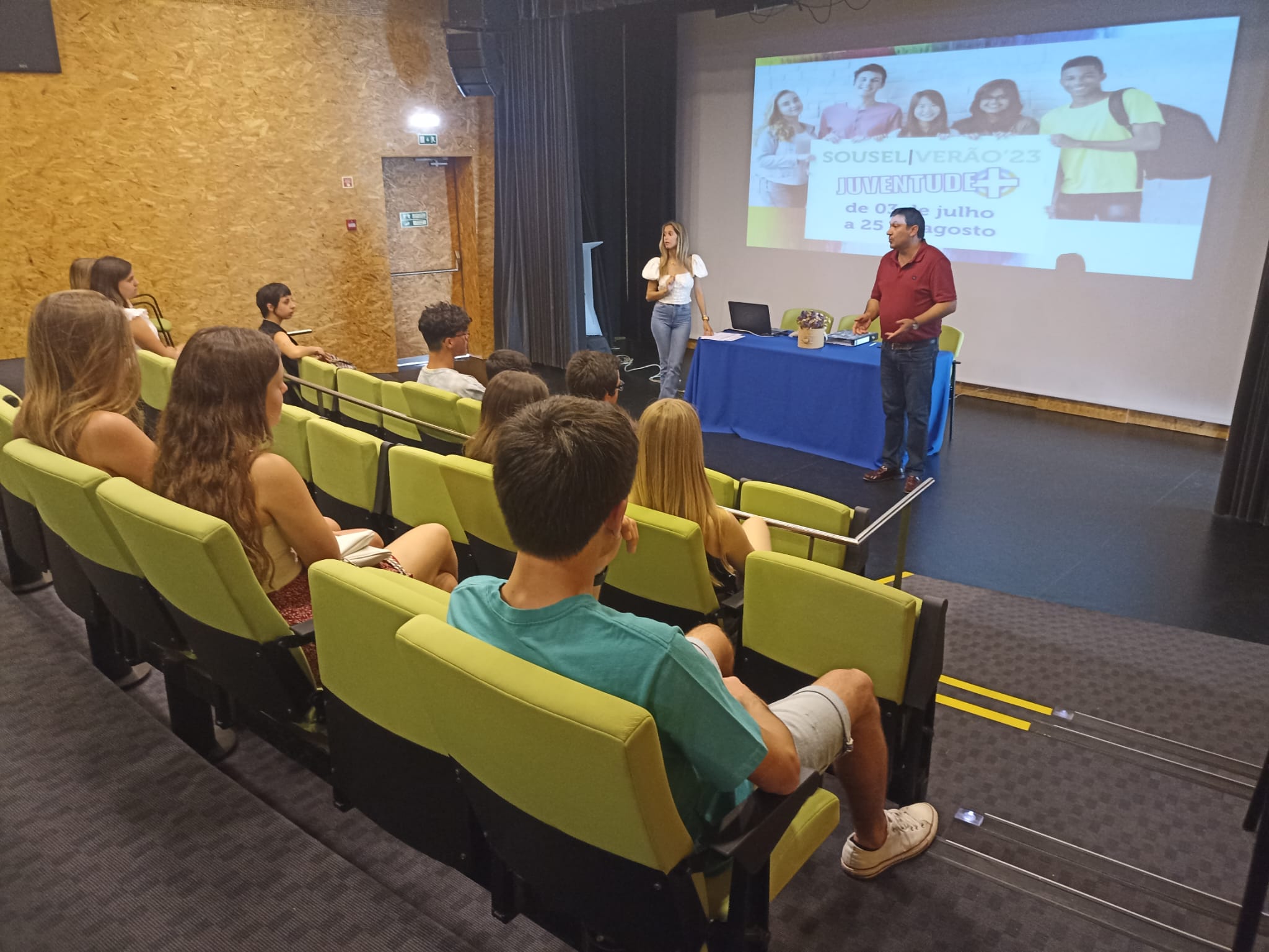 Juventude + Colocações