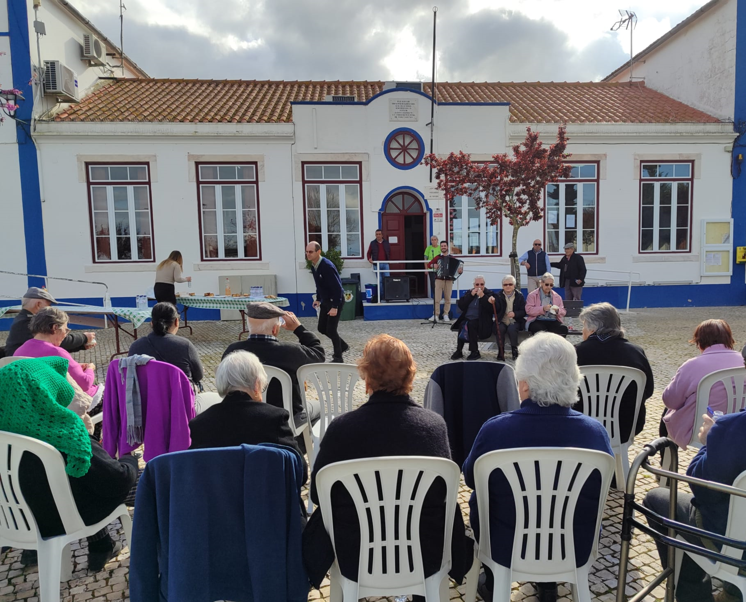 “Avivar memórias” – Movimento Gente Grande em Grande anima idosos em Sousel