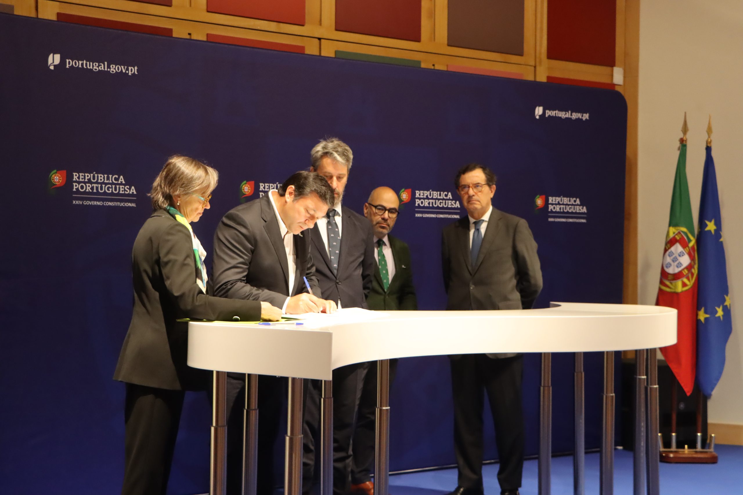 Construir Portugal: Nova Estratégia para a Habitação – Município de Sousel assinou contratos para habitação acessível