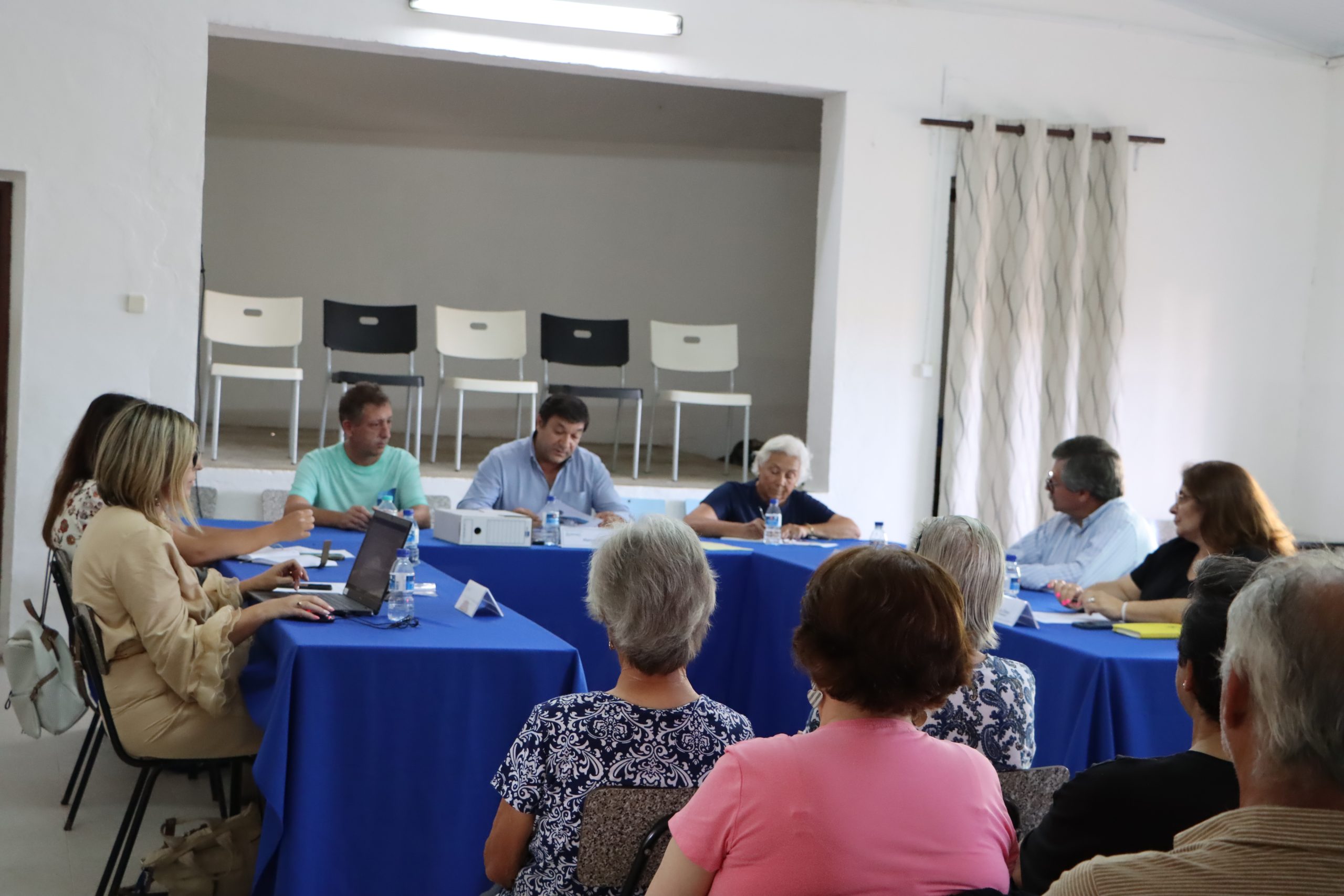Executivo Municipal reuniu em Almadafe