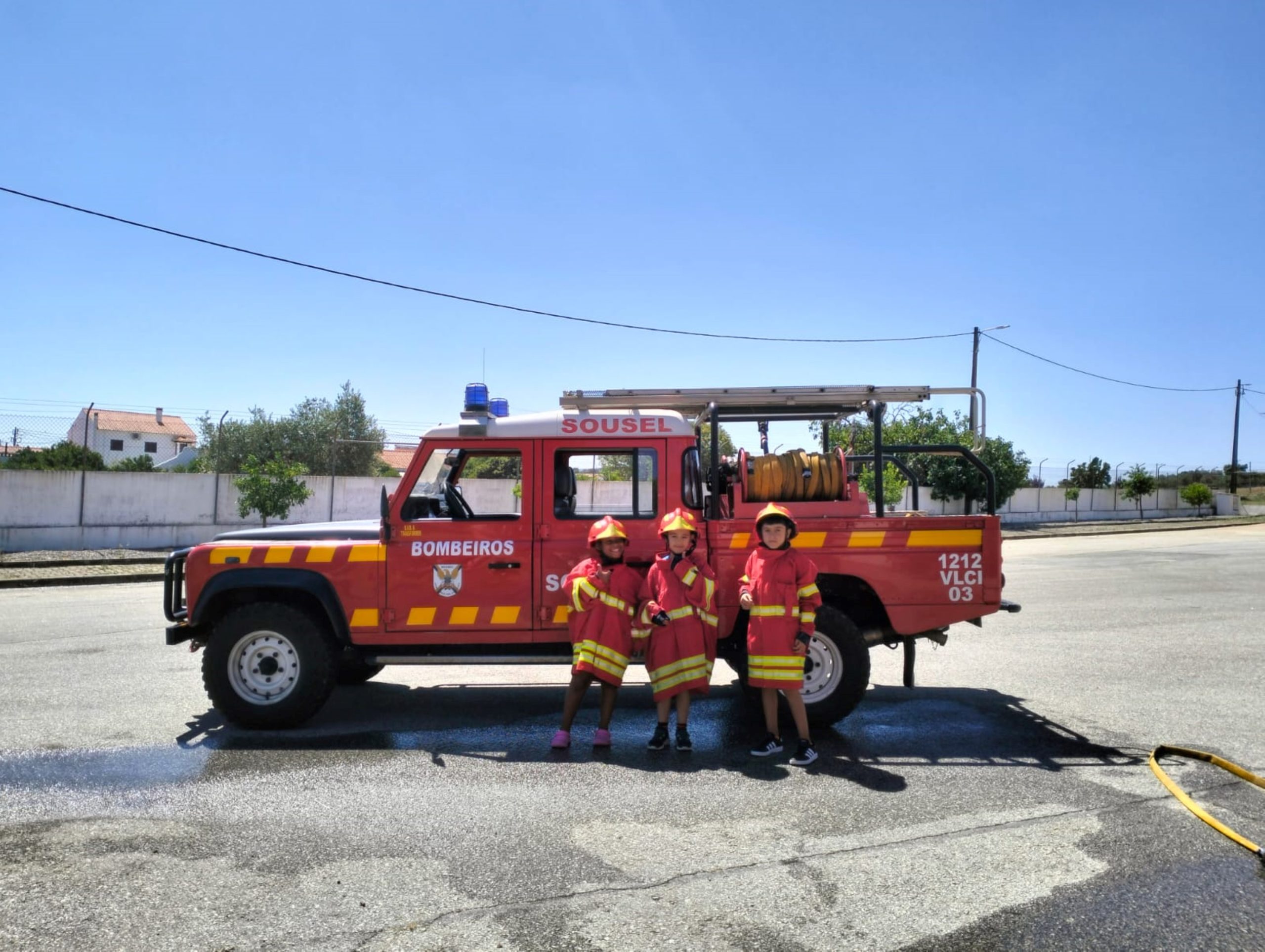 Férias de Verão: Crianças adquirem conhecimentos na Semana do Bombeiro