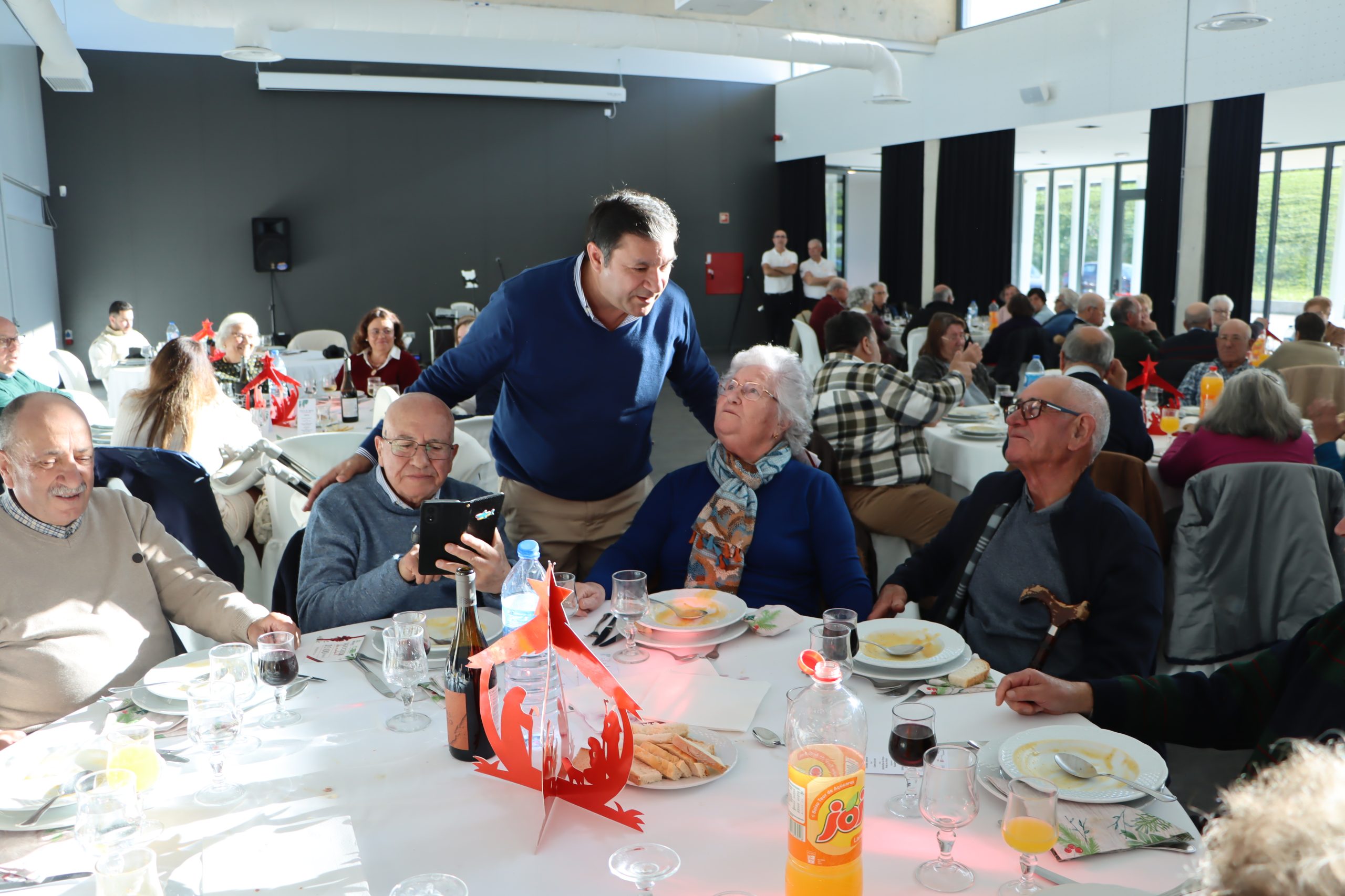 Almoço de Natal reúne idosos e reformados em Sousel