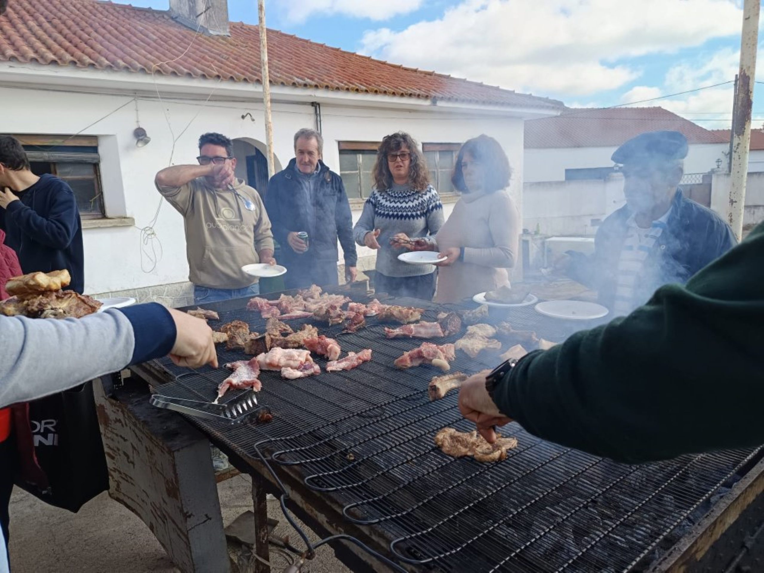 Tradicional matança do porco no concelho de Sousel