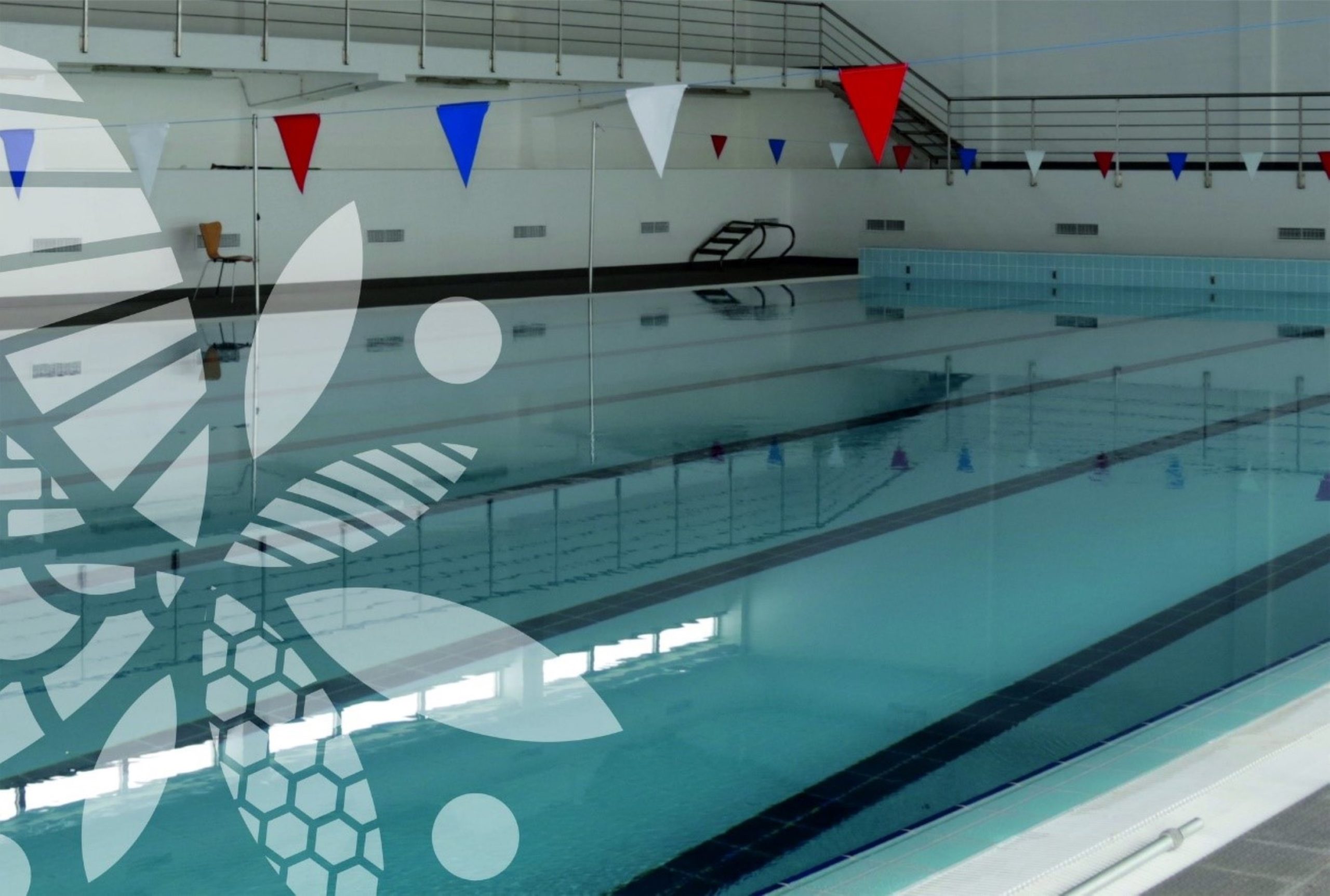 PISCINA COBERTA ENCERRADA DURANTE O CARNAVAL