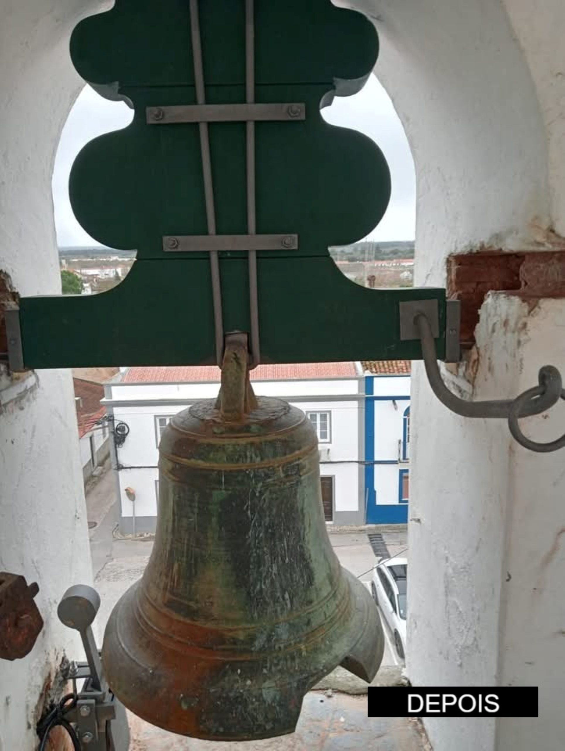 Obras de Requalificação na Torre da Junta de Freguesia de Cano: Sinos Renovados e Novo Relógio Instalado