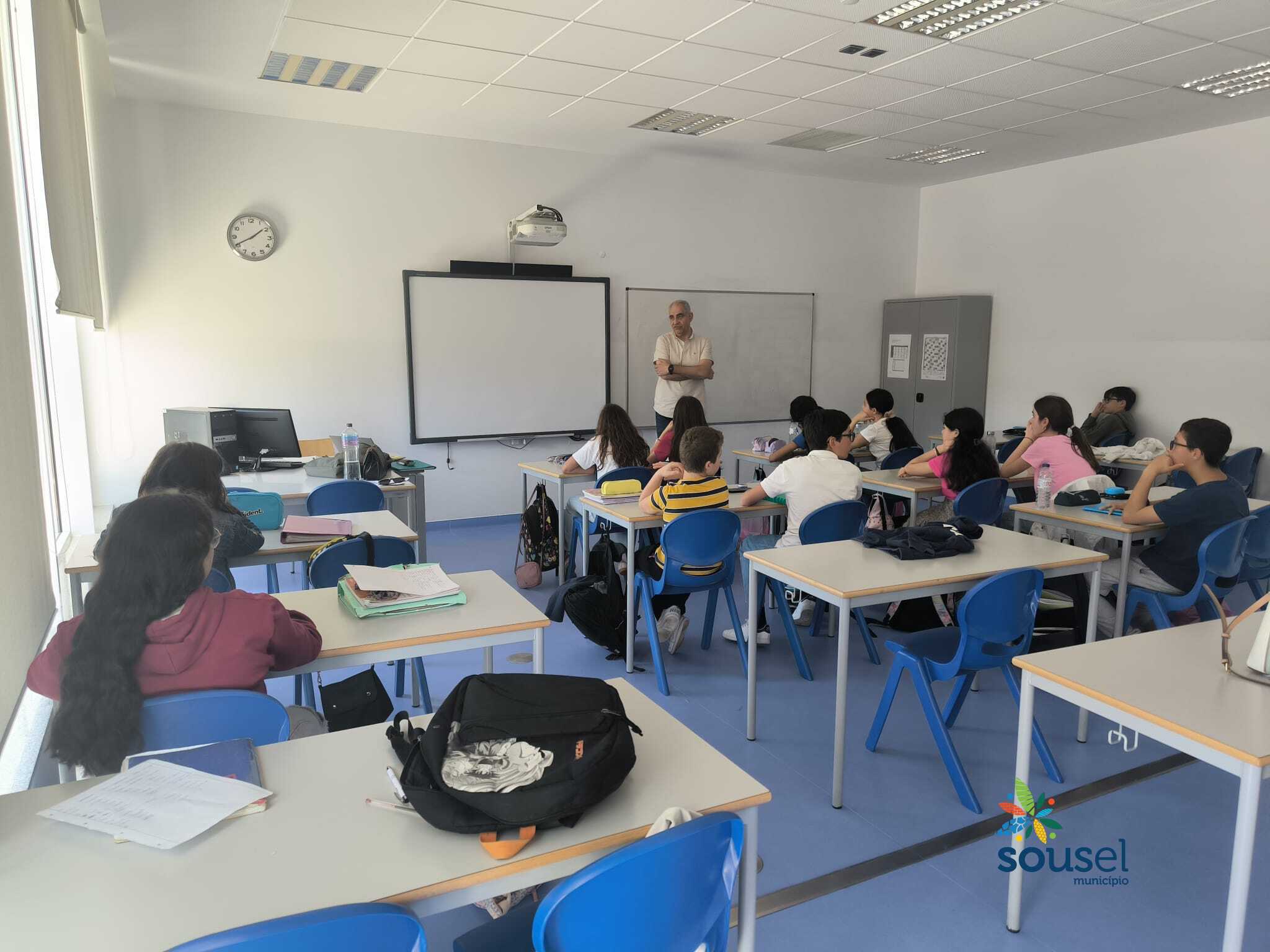 APAV sensibiliza crianças do concelho para os perigos das Redes Sociais