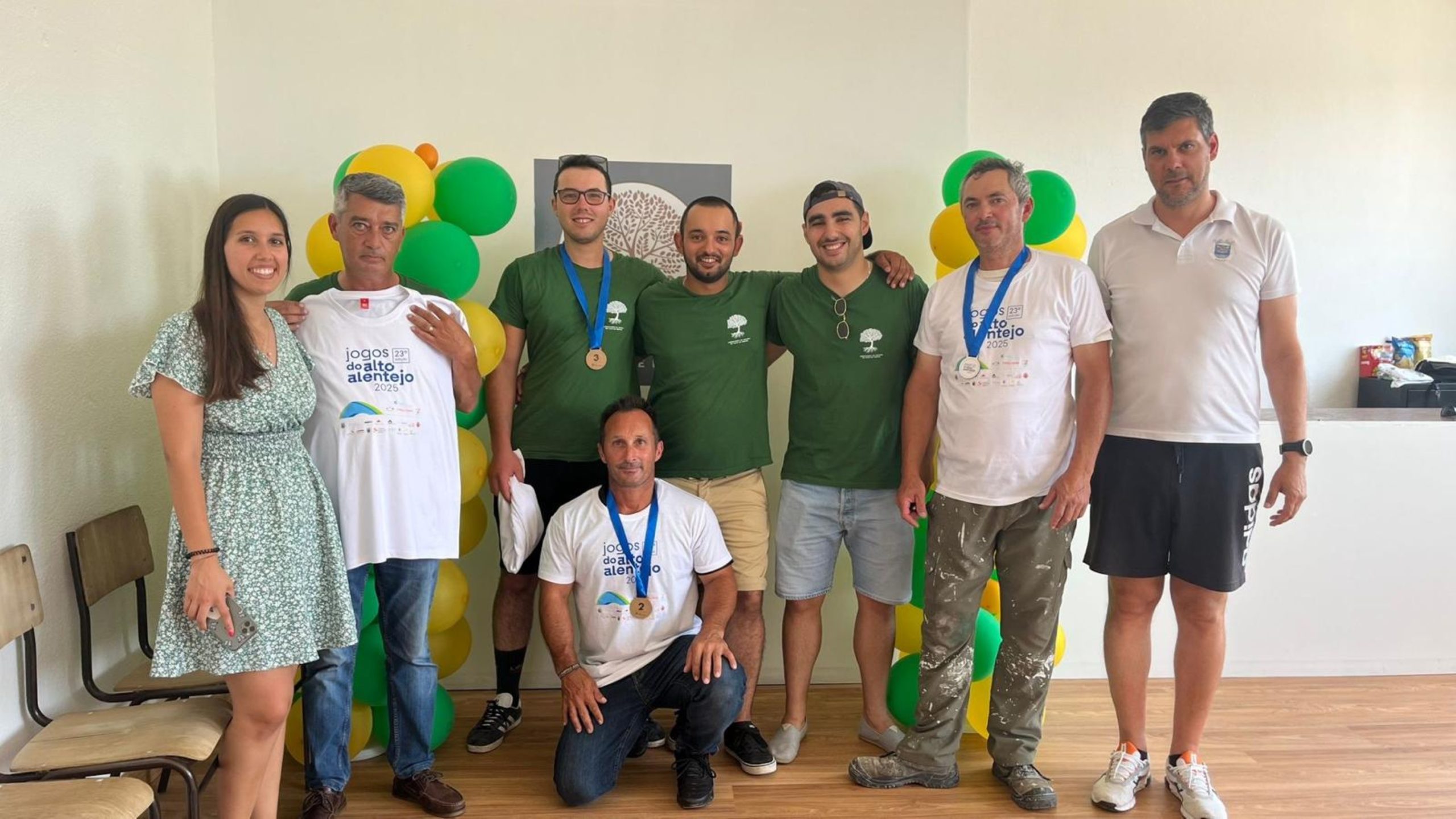 Manhã tradicional com Jogo do Burro em Vale de Freixo