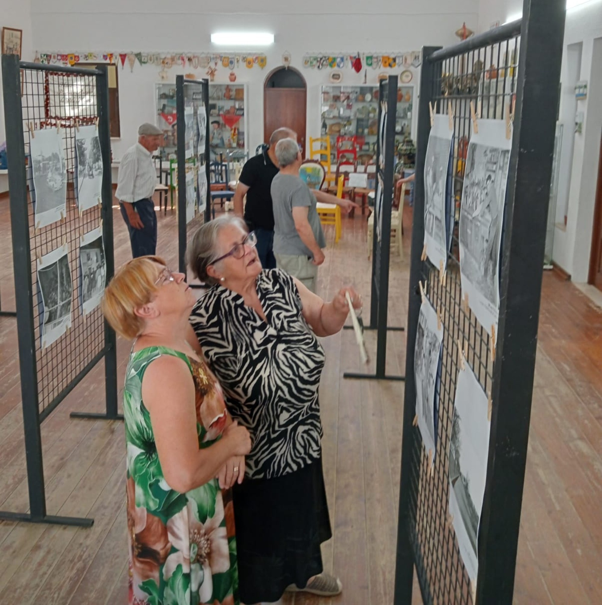 Inaugurada Exposição “Monocromáticos” em Cano. Visite até 3 de agosto!