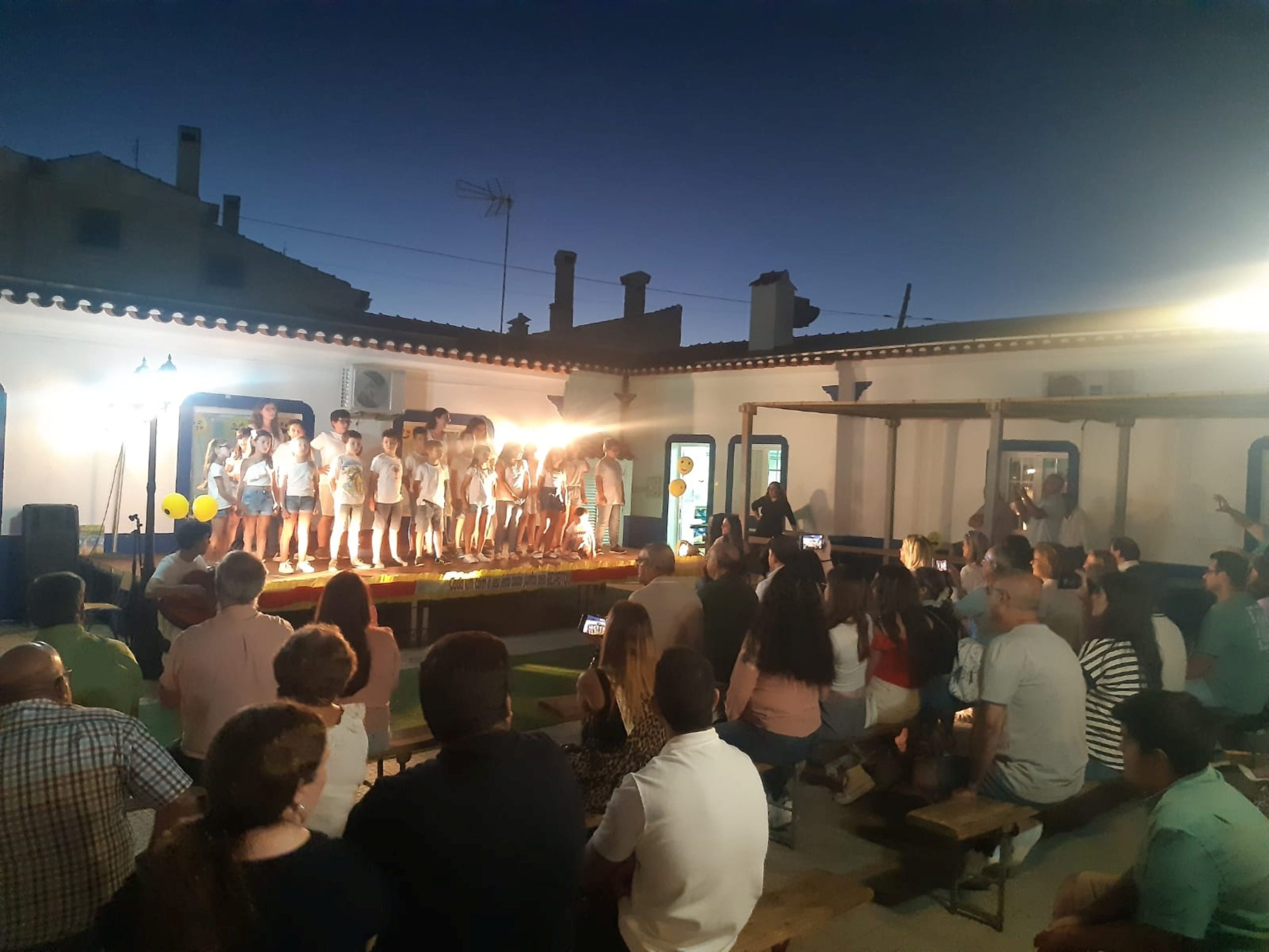 Espetáculo reuniu famílias das crianças e jovens do CATL em Sousel