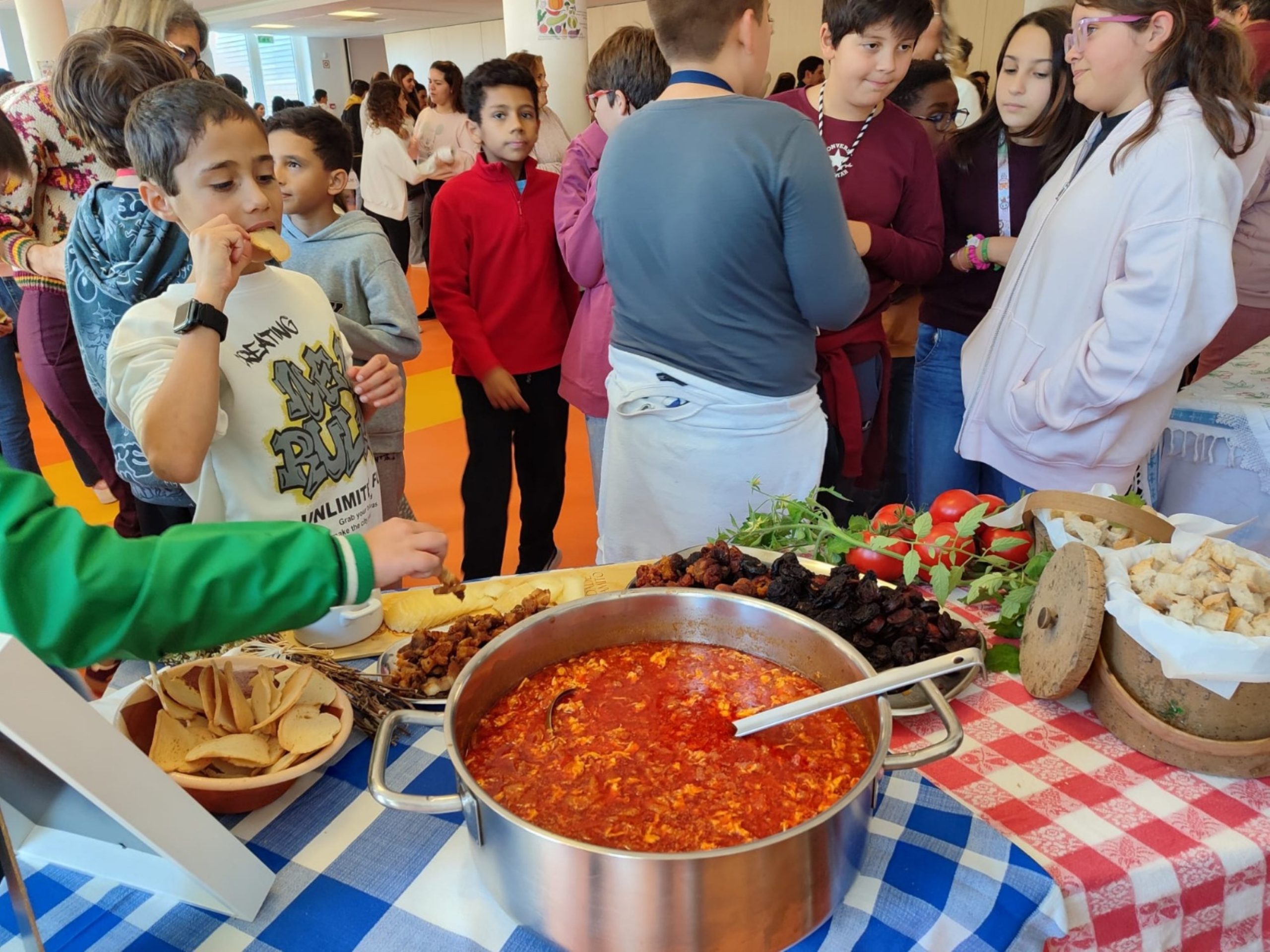 Agrupamento de Escolas de Sousel promove “Sopas Solidárias” com forte adesão da comunidade