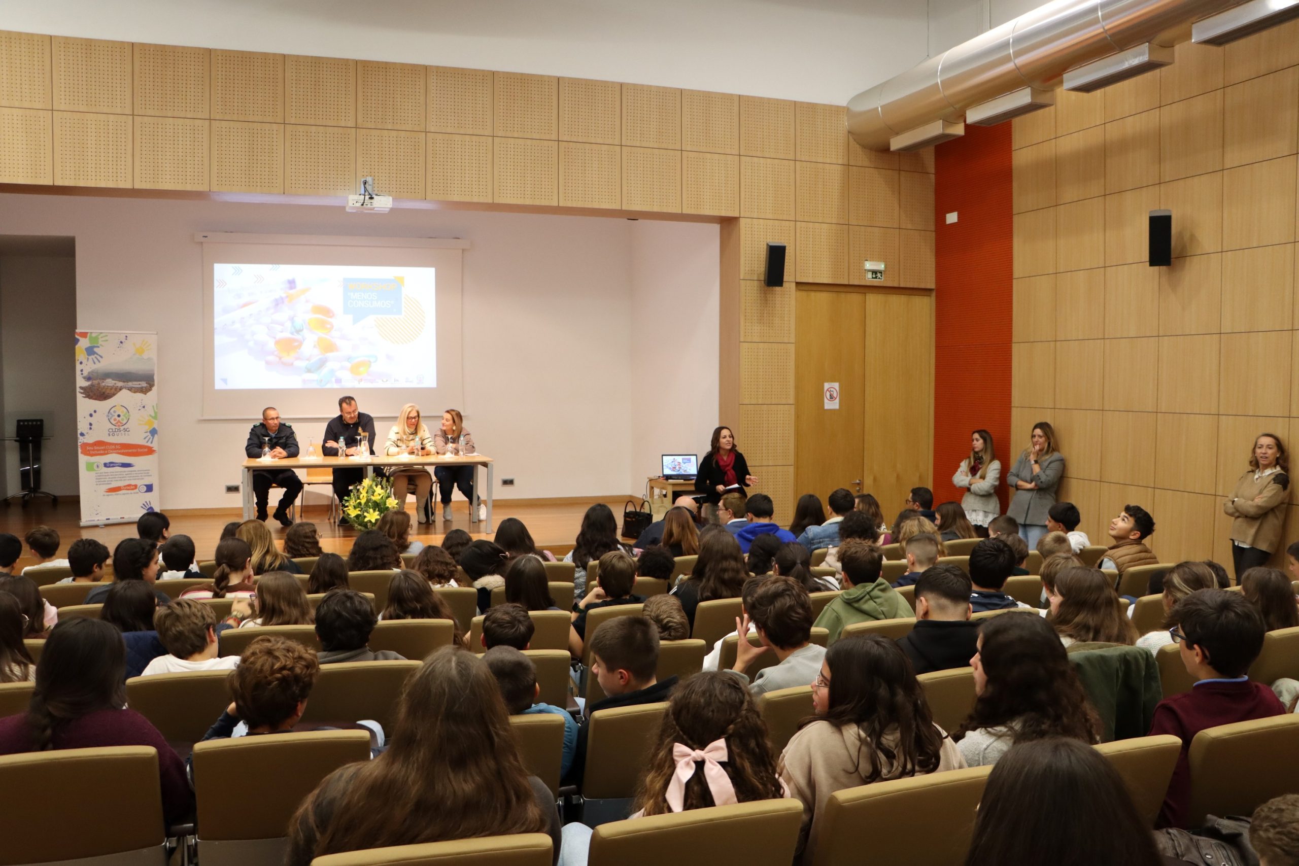 Comportamentos aditivos em debate com os jovens no Centro Escolar de Sousel