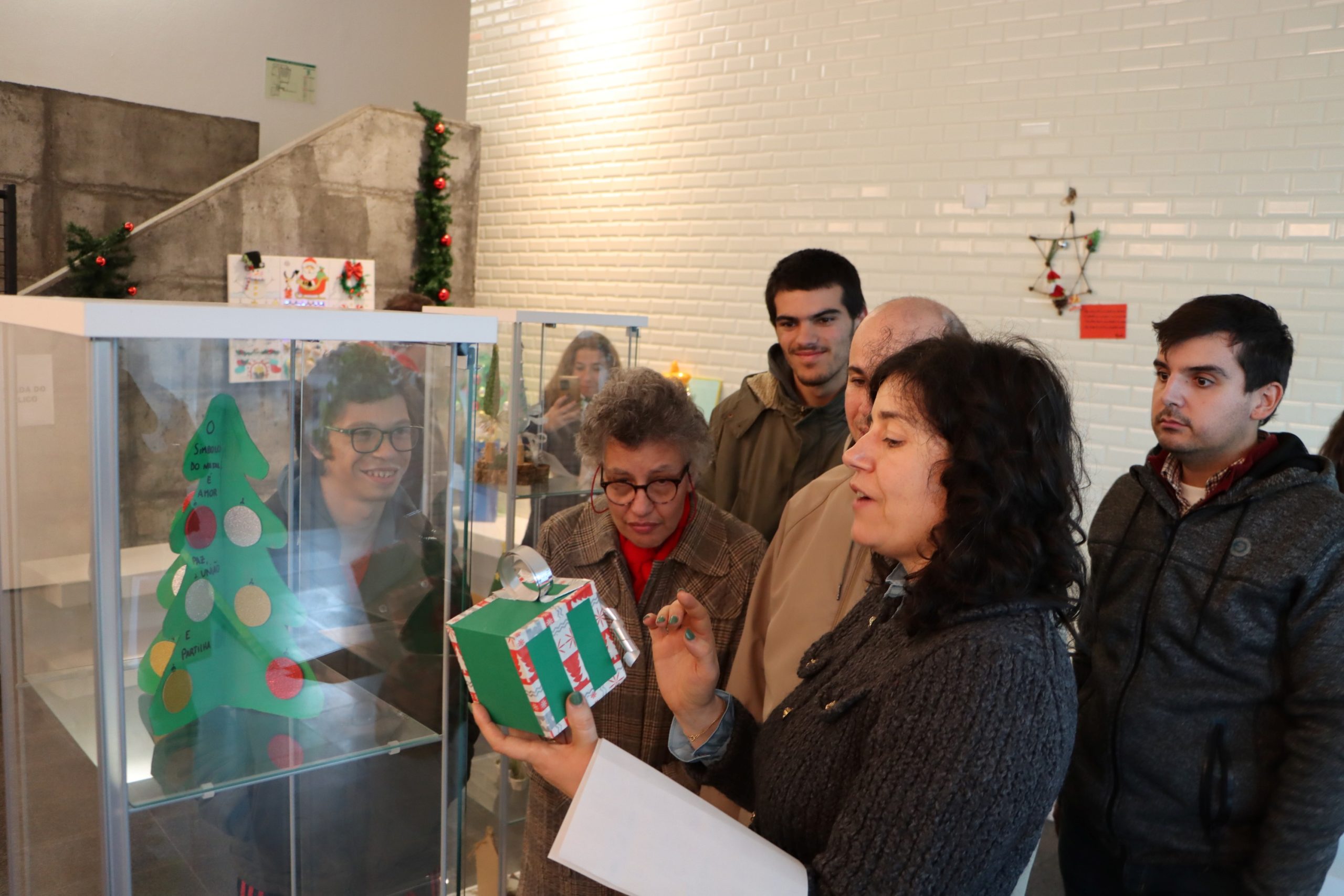 Visite a exposição de Natal da Biblioteca Municipal!