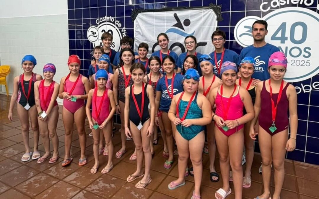 Atletas de Sousel participam em encontro de Natação